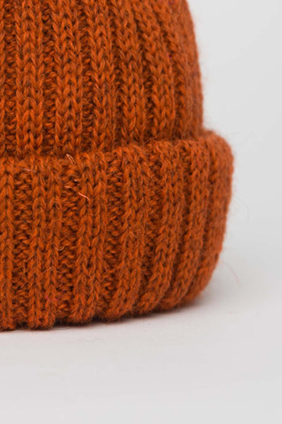 burnt orange short knitted beanie