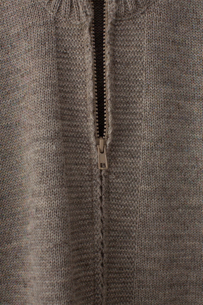 Zip detail on a Beige Zipped Guernsey Jacket